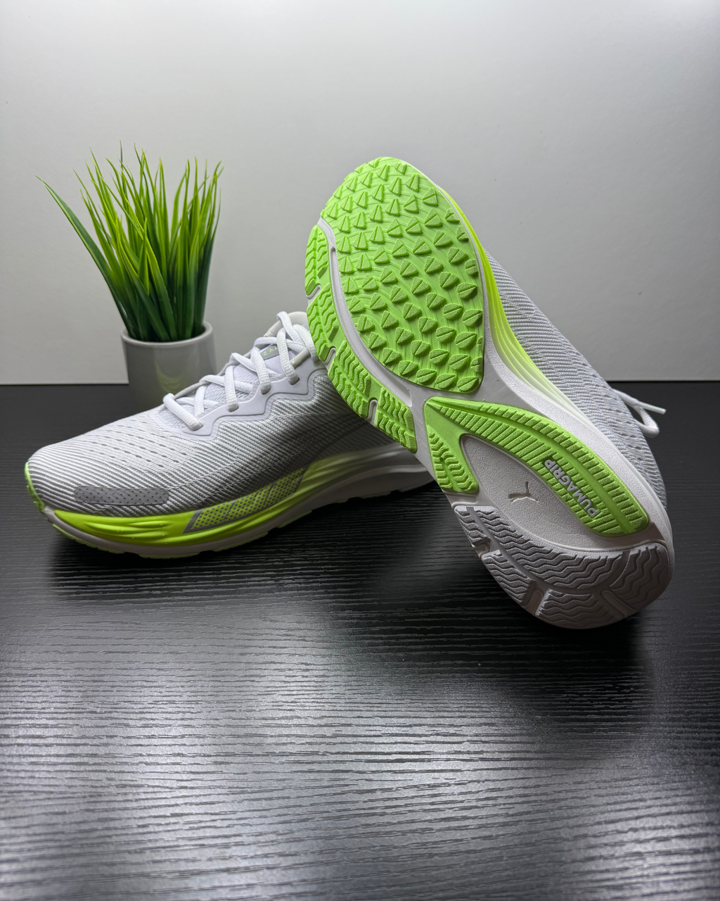 Puma Velocity Nitro 2 Damen Laufschuhe – Modernes Design, Leicht & Dämpfend, Größe 39