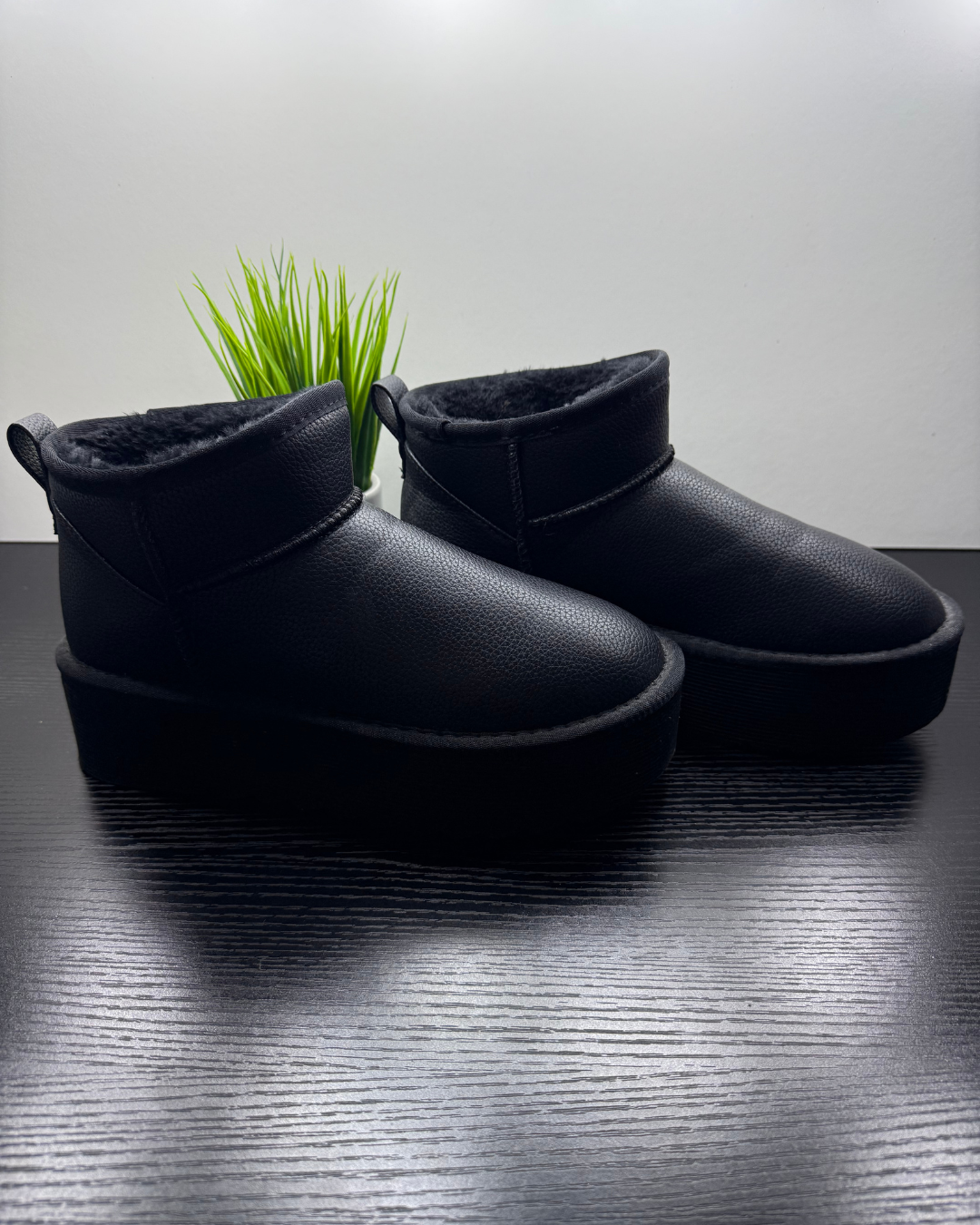 Damen Winterboots – Klassisches Schwarz, 5 cm Plateauabsatz, Wärmefutter, Größe 39