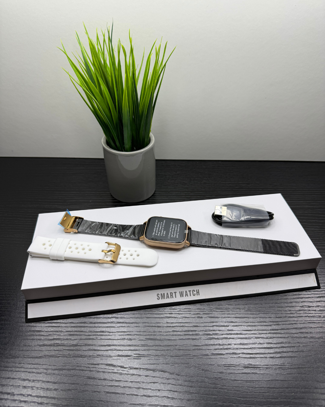 Damen Smartwatch – Elegant & Modern in Gold